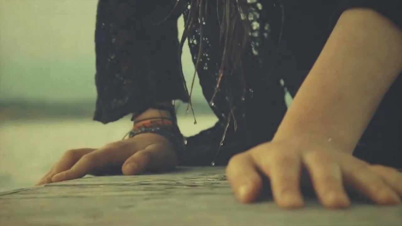 Pavlina Voulgaraki - Ligo Ligo • Official Video Clip 2015 •