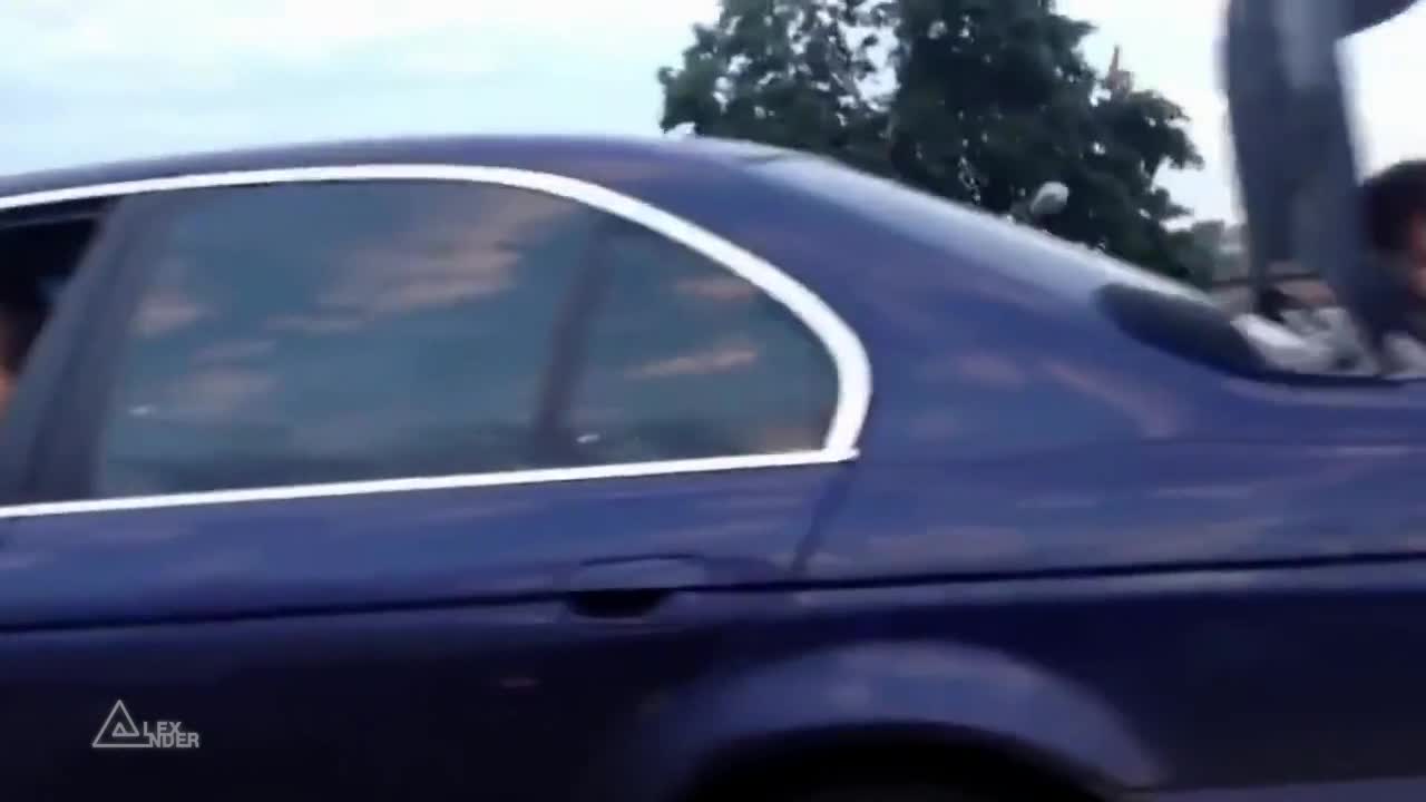 На буксир в Русия !
