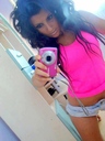 selena_comes