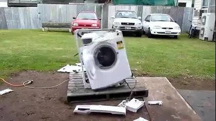 Ето как да счупим пералня смях!