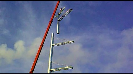 Поставяне на 400kv тръбен стълб
