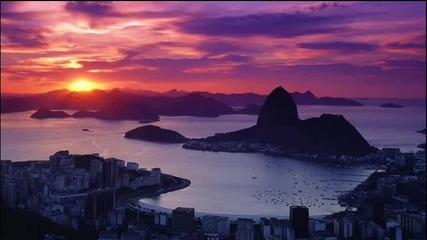 Nikos Diamantopoulos - Travelling
