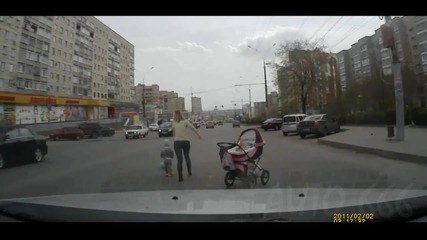 Невнимателени майки на пътя!