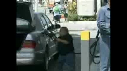Защо трябва да плащаме за бензин?