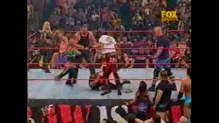 W W F - Stone Cold Steve Austin пребива Tazz