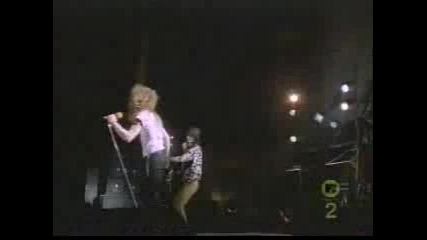Guns N Roses - Welcome To The Jungle 