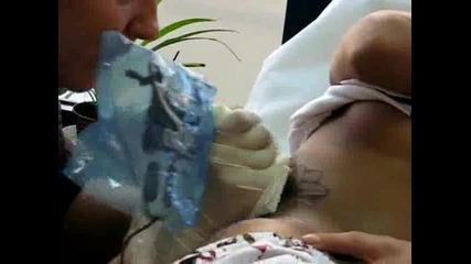 Николета Лозанова си прави татуировка на корема! 