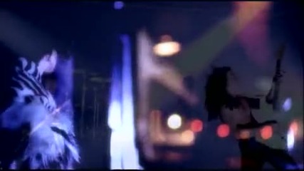 Alice Cooper - Love's A Loaded Gun # Официално видео #