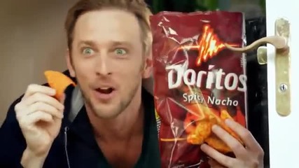 реклама на чипс Doritos