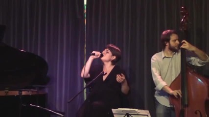 Julie Jaroszewski - Alfonsina y el mar 