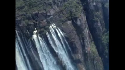 Анхелските водопади от птичи поглед 