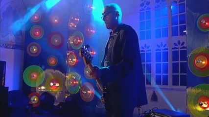 Love Is A Losing Game (live on Other Voices, 2006)