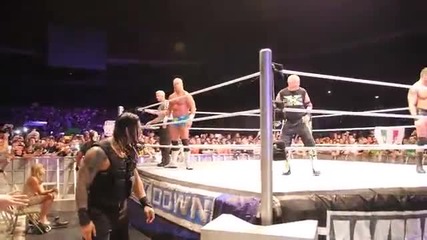 The Shield - entrance - Wwe Smackdown Bologna 25/04/2013