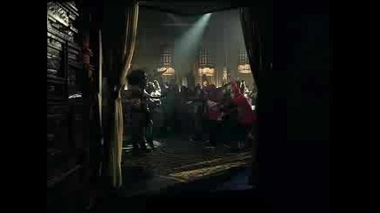 Daddy Yankee- Pose