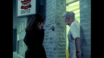 Bjork - Army of me
