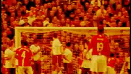 Manchester United Free Kicks ( Irwin , Giggs , Cantona , Beckham , Ronaldo )
