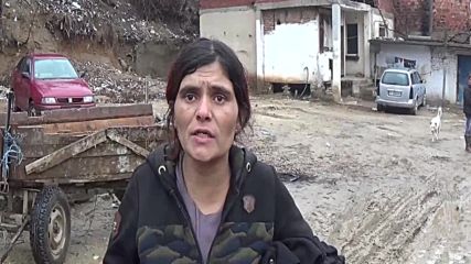 Къща се срути, пострада дете