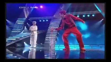 Trite stypki kym pobedata na Robotite v Daniia tyrsi ... - Vbox7
