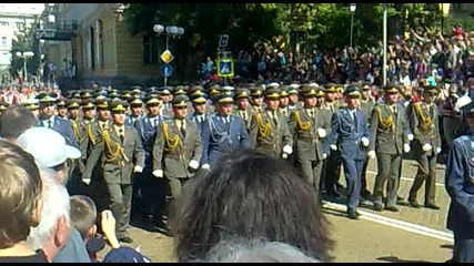Военен парад по случай 6 май 2012 част 1