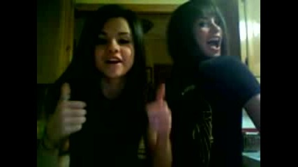 Selly and Demi 
