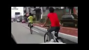 Каране на колело със стил !!!