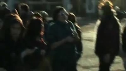 Justin Bieber Buckingham Palace Surprise Attack!!!