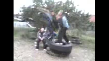 Zadno Salto Ot Gumata Pepka