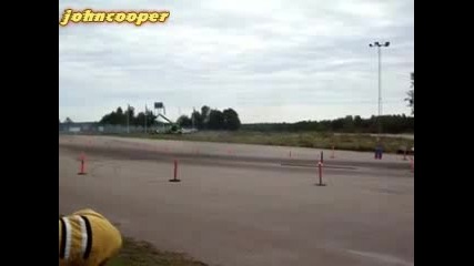 Mercedes w123 drifting