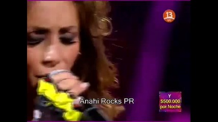 Anahi cantando en vivo Salvame