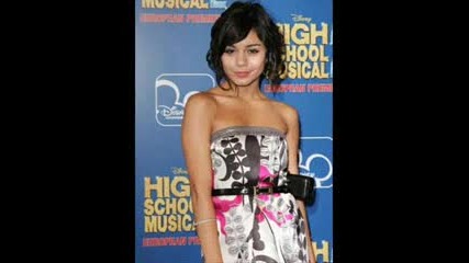 Vanessa Hudgens-Pics
