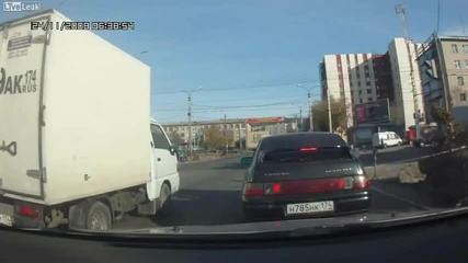 Шофьор на бус който е фен на хип-хопа