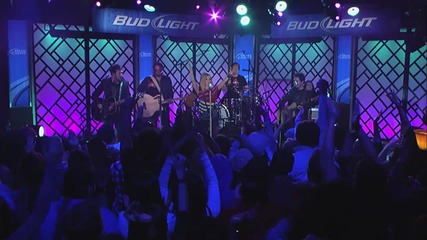 Avril Lavigne - What The Hell ( Jimmy Kimmel Live )