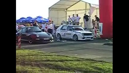 Porsche vs golf 2 