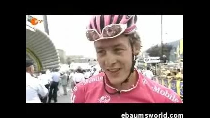 Tour De France - колоездач блъска куче