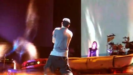 За 1 Път В Сайта Eminem In Detroit. Comerica Park. Love The Way You Lie. 