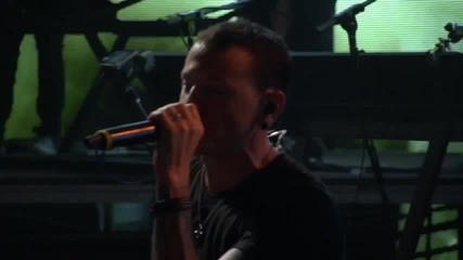 * Превод * Linkin Park - Burning In The Skies Live in London 2011 Hd