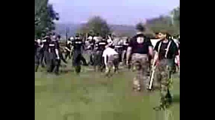 Тренировка - Policia Vs Hooligans