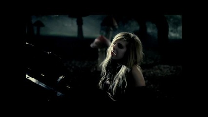 Avril Lavigne - Alice 