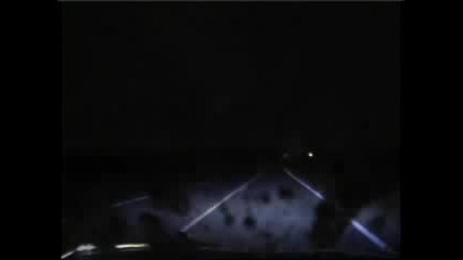 Елен експлодира в полицейска кола
