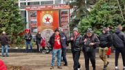 Феновете на ЦСКА пълнят пространството около "Армията" два часа преди началото