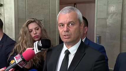 Костадин Костадинов: Управляващите използват Конституцията за изтривалка