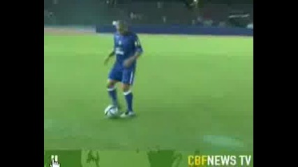 Ronaldinho Humilha Robinho
