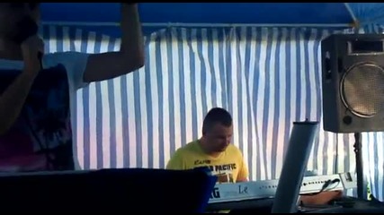 Denis & Adut Band - Kolo Srece