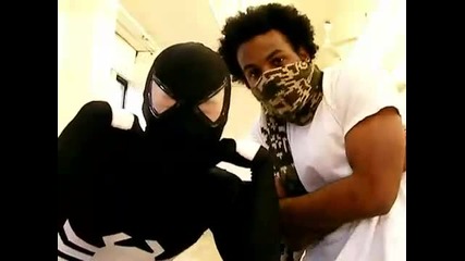 Afro Ninja vs. Venom (hq) 