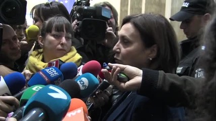 България засилва контрола по границите си, но те остават отворени