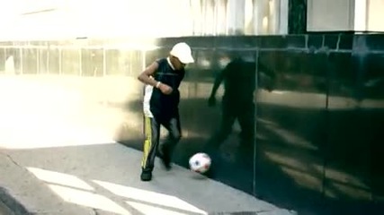 Нашият стар приятел!!! Crazy Frog - Cha Cha Slide
