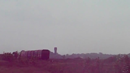 Товарен влак за гипс минава покрай село Покрайна (видинско)