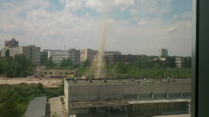 Торнадо в София?