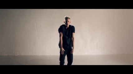 Codi Simpson - Surfboard