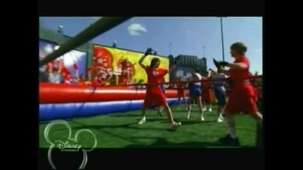 Demi Lovato & Jonas Brothers - This Is Me (dc Games 2008)
